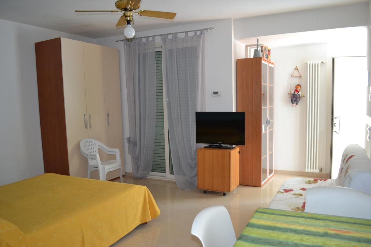 Residence Blu Marine Rimini Buitenkant foto