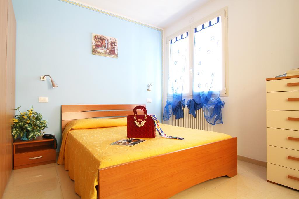 Residence Blu Marine Rimini Kamer foto
